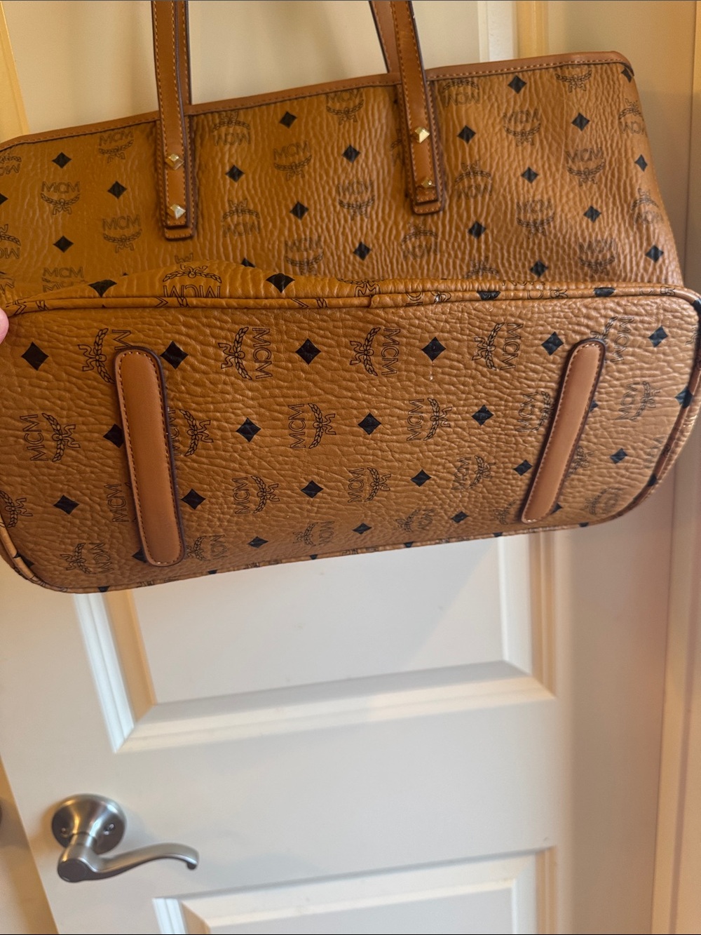 🎀Tan Tote - Picture 4 of 4